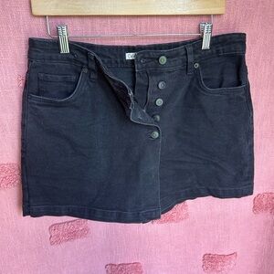 Dex black stretch denim SKORT size 30 button fly